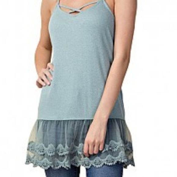 Tops - 3/35$ AQUA RUFFLED MESH TOP